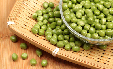 Fresh peas 