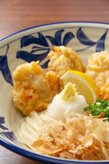 鶏天ざるうどん（アップ・縦）