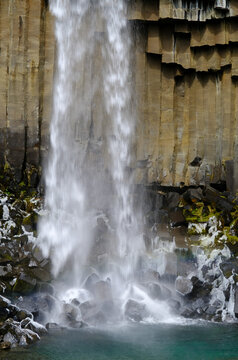Island; Svartifoss im Nationalpark Skaftafell
