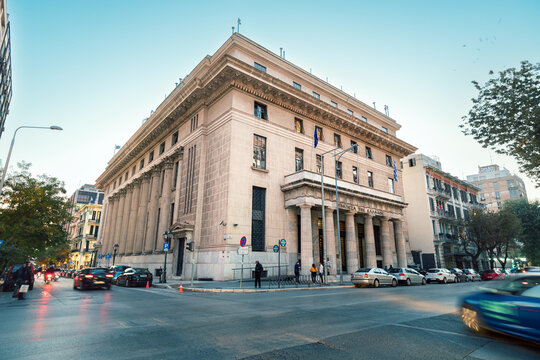 21 October 2021, Thessaloniki, Greece: National Bank of Greece is built in the traditional Hellenic style with majestic columns. Caption - EBNIKH Trapeza in greece - national bank