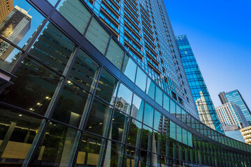 Fototapeta na wymiar ビル　 摩天楼　 建築　オフィス　シティ　ビジネス　 高層ビル　