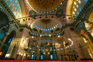 Fototapeta na wymiar Interior of Suleymaniye Mosque in Istanbul