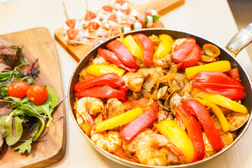 手作りのディナーパーティ