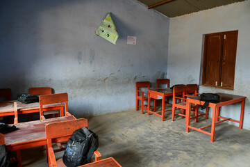 Vieille école au népal dans la région de dhading vers kathmandou 