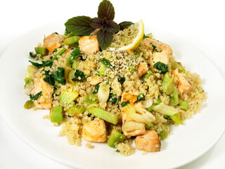 Quinoa mit Lachs Freigestellt - Omega 3