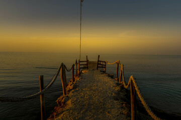 Pont sur la mer des Caraïbes en colombie