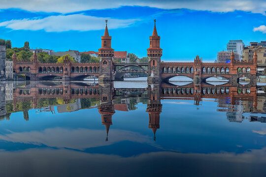 Oberbaum Bridge over the Spree River, Berlin, Germany