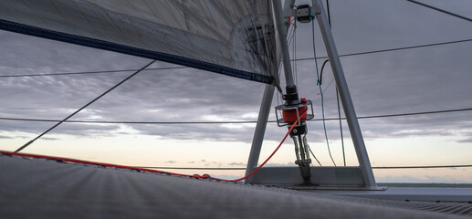 A bord d'un catamaran avec l'&eacute;quipe Kapalouest