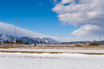 雪が降った田園風景