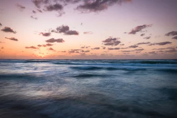 Photo sur Aluminium brossé Plage de Seven Mile, Grand Cayman Caribbean Sea at sunset, Grand Cayman, Cayman Islands