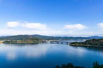 Fototapeta na wymiar 舘山寺からの眺め　浜名湖と浜名湖橋