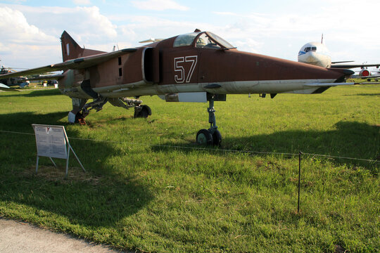 Exterior view of a Mikoyan-Gurevich MiG-27 "Flogger" ground-attack aircraft at the Zhulyany State Aviation Museum of Ukraine