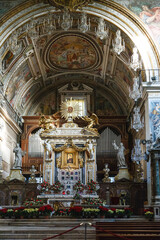 Fototapeta na wymiar Ornate alter in church, Rome, Italy