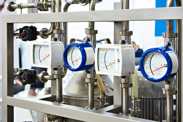 Pointer gauges indicators of water flow