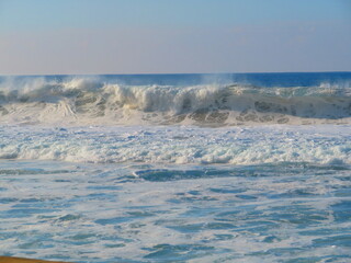 hiking beautiful beaches in hawaii