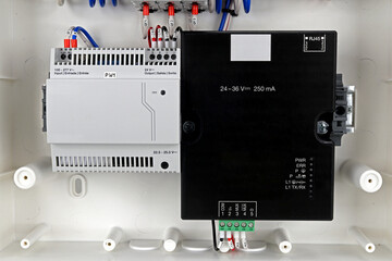 Processor with power supply and electrical terminals for connecting wires. For process control.