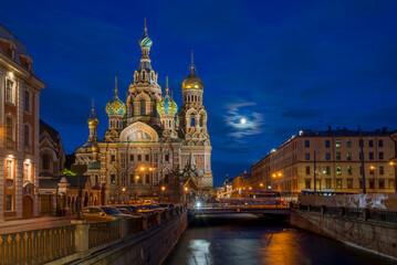 Fototapeta na wymiar The Church of the Savior on Spilled Blood. Orthodox church in Saint Petersburg, Russia. One of Saint Petersburg's major attractions. Moonlight night 