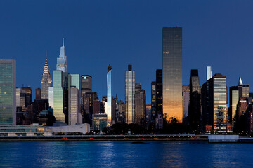 Fototapeta na wymiar Manhattan Sunrise