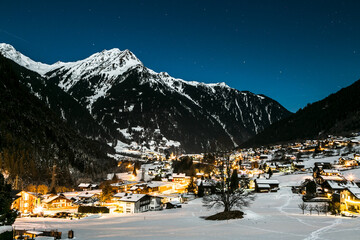 St. Gallenkirch bei Nacht 