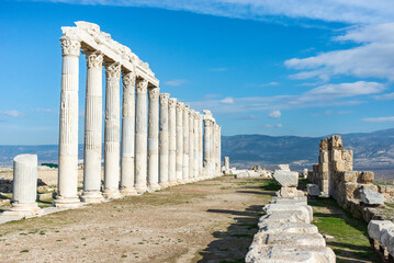 Fototapeta premium Ruins of the ancient town of Laodikeia is one of the cities of Anatolia in the 1st century BC. Denizli, Turkey.