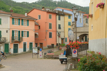 Obraz premium Il centro storico del comune di Pignone in provincia di La Spezia, Liguria, Italia.