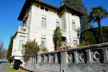 Edifici a Porto Ceresio, in provincia di Varese.