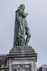 Fototapeta premium Equestrian statue of William I Prince of Orange (1845) on Het Plein. William I known as William the Silent or William of Orange (Willem van Oranje). The Hague, (Den Haag), The Netherlands.