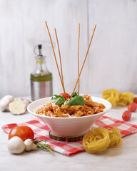 pasta with tomato sauce