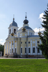 Fototapeta na wymiar Large Orthodox Church