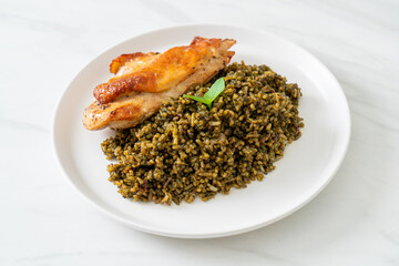 pesto fried rice with grilled chicken