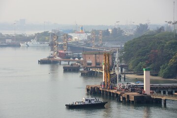 Anlegeplätze für Schiffe im Hafen von New Mangalore Indien