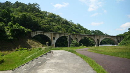 日本の古い鉄橋。