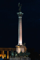 Fototapeta premium monument to the hero soldiers