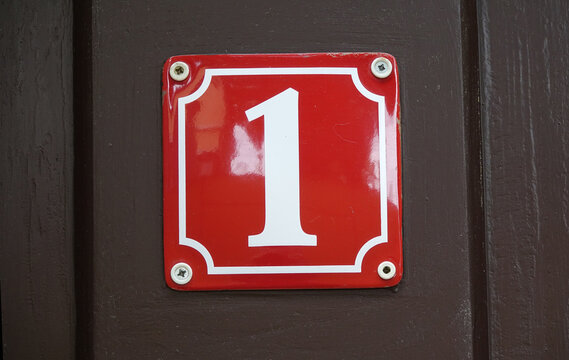Hausnummer 1
