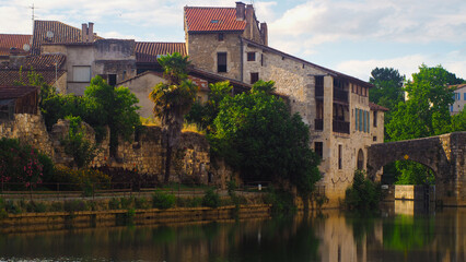 Fototapeta premium Ville de Nérac, dans le Lot-et-Garonne
