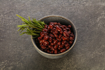 Vegan cuisine - black kidney in the bowl