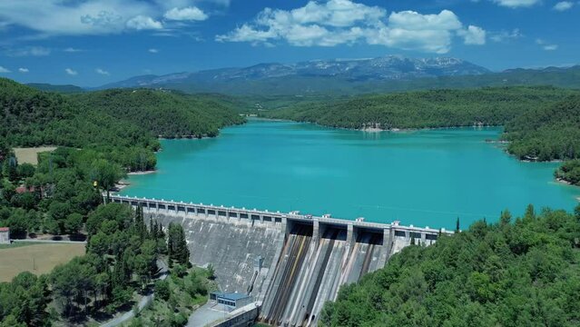 Embalse de Sant Pon&ccedil; comarca del Solson&eacute;s Lerida Spain