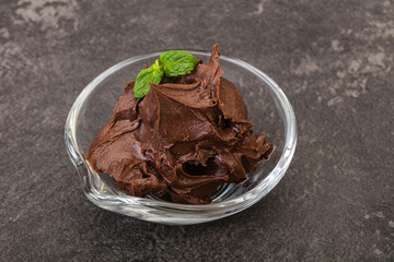 Chocolate spread with nazelnut