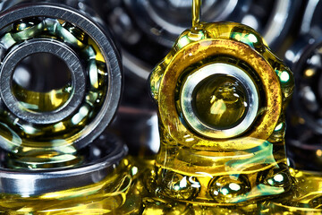 Lubricating oil. Ball bearing.