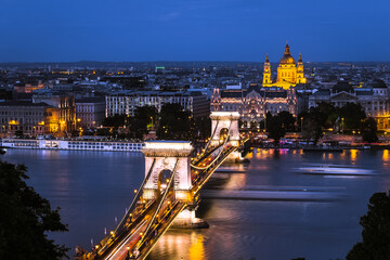 Nocturnal panorama of Budapest with Chain Bridge across Danube River. Hungary. - 484686029