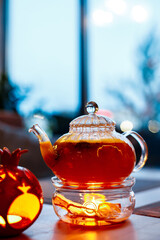 teapot with tea