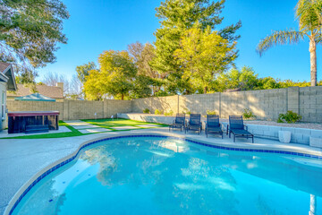 Back yard swimming pool 