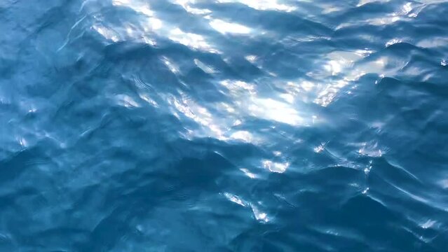 Sea water waves