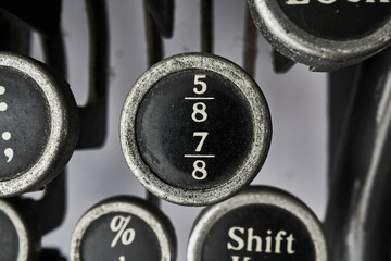 5/8 - old typewriter keys