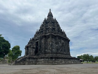 Fototapeta premium ソジワン寺院 プランバナン寺院群 ジョグジャカルタ ジャワ島 インドネシア 東南アジア