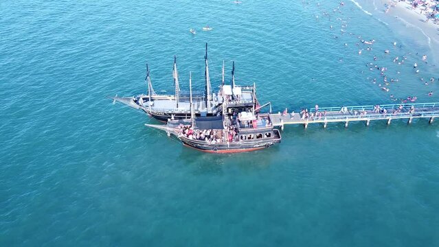 Barco pirata em Canasvieiras