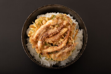 イカげそ　かき揚げ丼