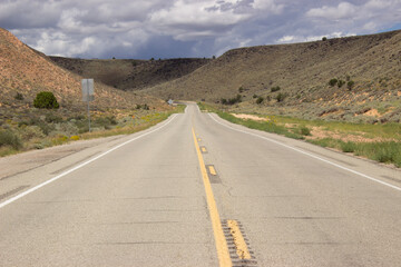 road to the mountains