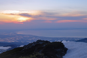 Fototapeta na wymiar sunset in the mountains