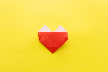 Step by step instructions how to make origami easy heart.